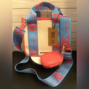 BNWT Steve Madden Bwebber blue raspberry multi crossbody purse w/airpod case